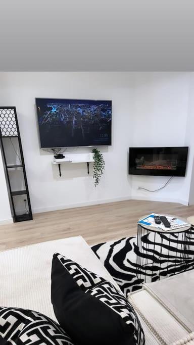 Grande Maison Et Jardin Metropole Seclin Exteriör bild